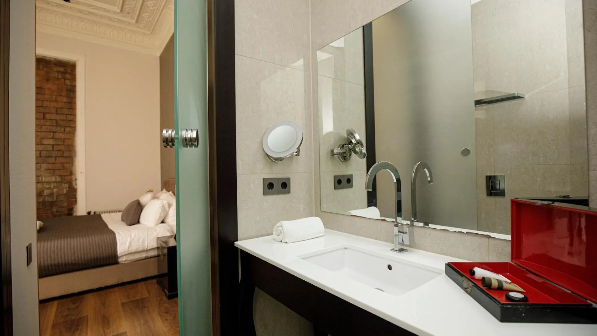 Classic Styled Apartment Barcelona España